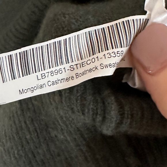 Quince Mongolian Cashmere Boatneck Sweater, Moss, Large - Picture 7 of 7